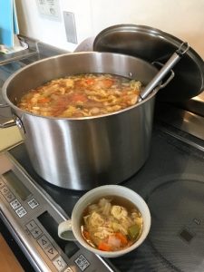 温かいスープ（しばなん野菜使用）